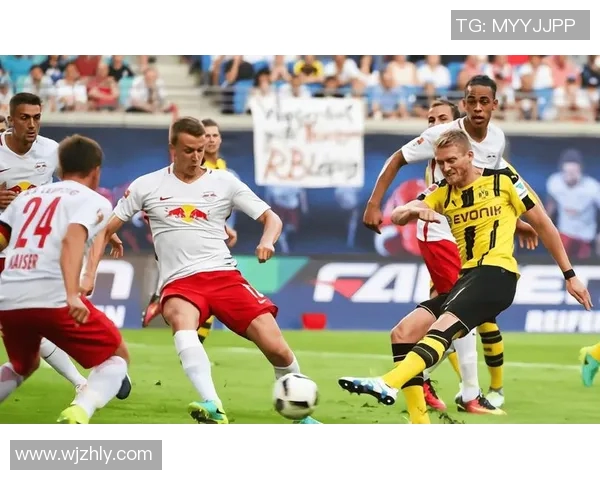 柏林联合与多特蒙德激战正酣比分揭晓引发球迷热议