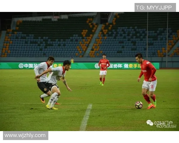 梅县铁汉生态与北京北体大激战正酣双方争夺赛季关键胜利