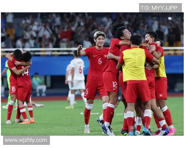 中国队与伊朗足球激战正酣谁能在亚洲赛场上笑到最后 中国队与伊朗足球激战正酣谁能在亚洲赛场上笑到最后