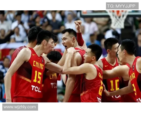 易建联:从篮球场上的传奇到中国体育的璀璨明星之路 易建联:从篮球场上的传奇到中国体育的璀璨明星之路